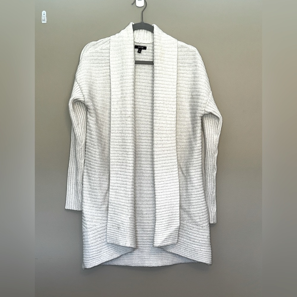 Apt 9  open Cardigan Ivory size medium